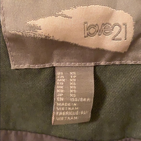 Army green vest button down jacket - Picture 2 of 4